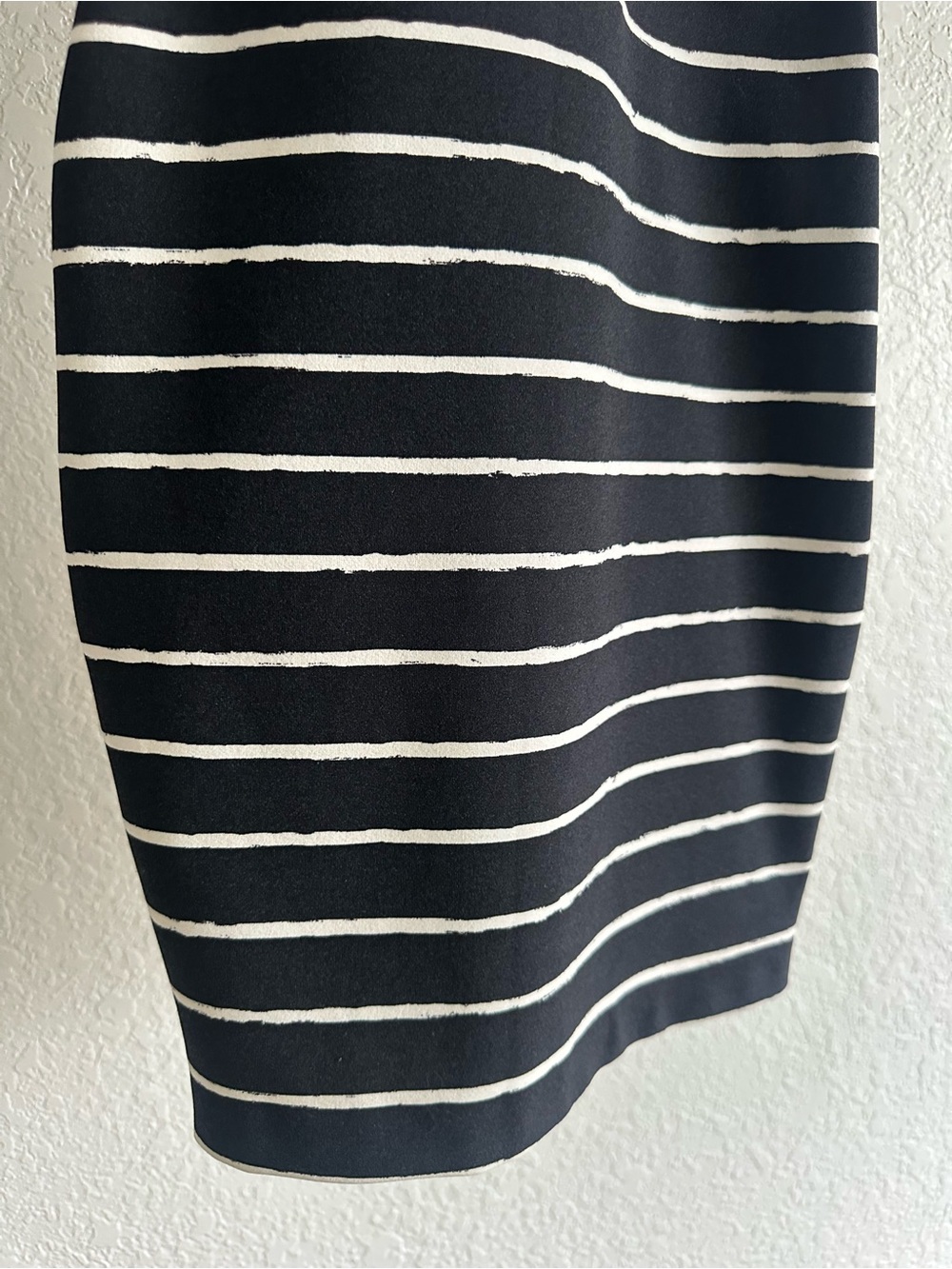 Elizabeth & James Striped Mock Neck Sheath Dress Black White Stripe Size 2 - Picture 4 of 6